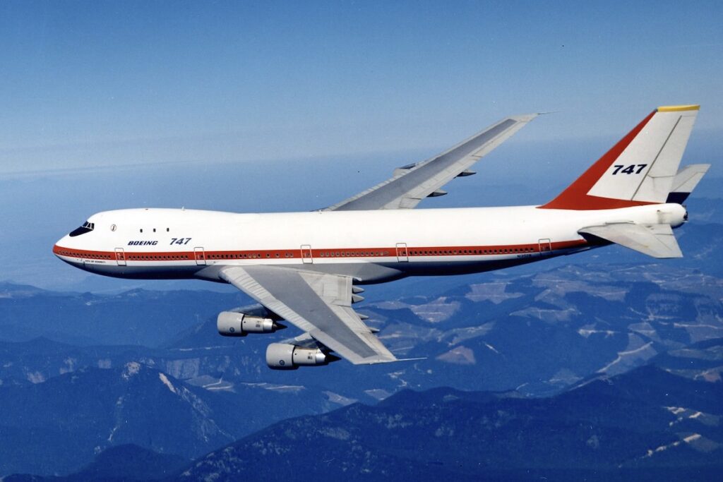 Há exatos 54 anos, decolava pela 1ª vez o Boeing 747 7 boeing 747 121 p2b 2