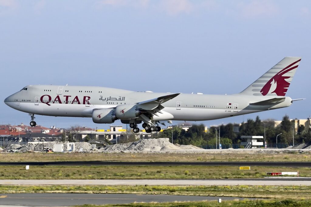15 anos do primeiro voo do Boeing 747-8i 3 Qatar Amiri Flight Boeing 747 8KB BBJ at Ataturk