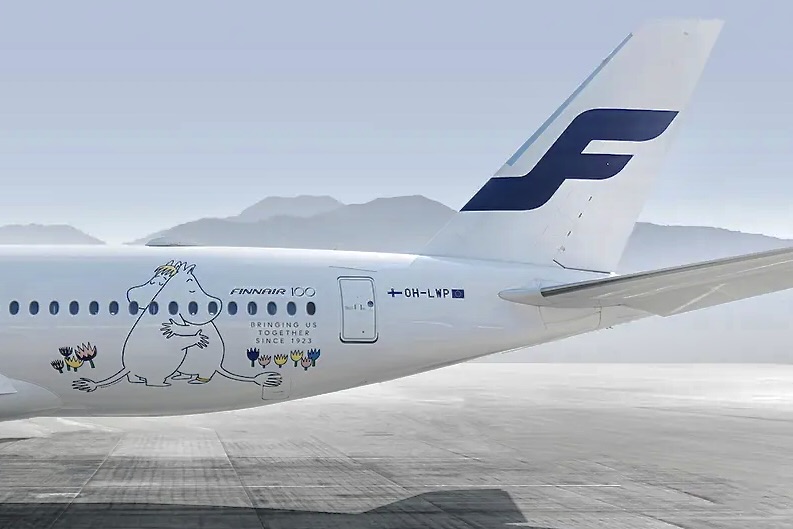 Finnair celebra 100 anos com adesivo especial