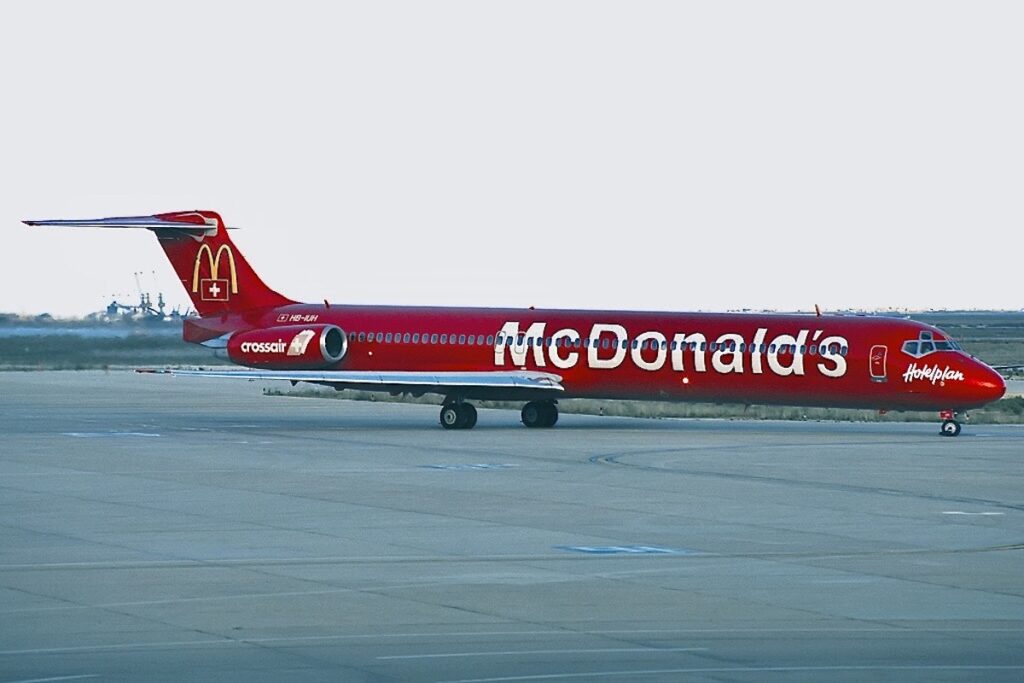 McDonnell Douglas MD 82 Crossair JP109409 2