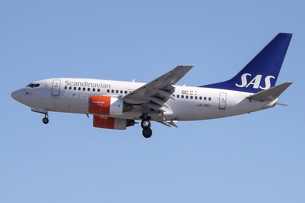 LN RRY Boeing 737 600 SAS 14622764028