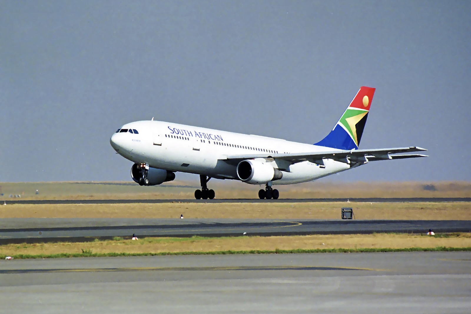 South African Airways A300B2K 3C ZS SDD 13925668697