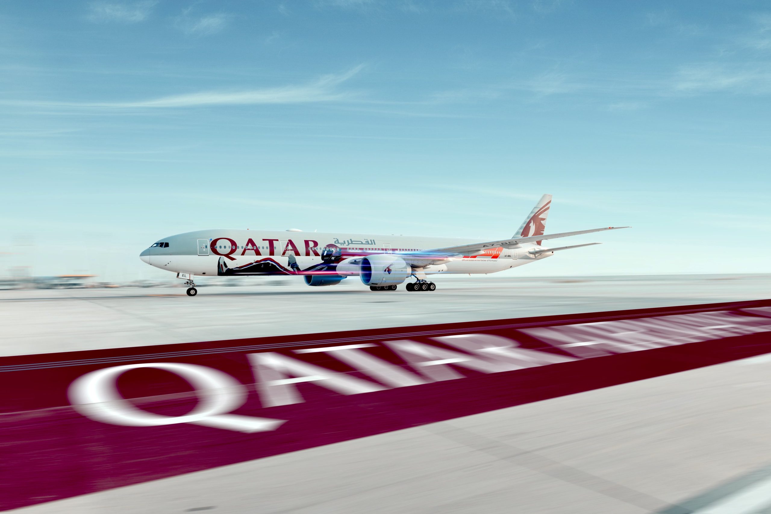Qatar Airways divulga nova pintura em 777 para o Grande Prêmio de F1 do Catar 2023