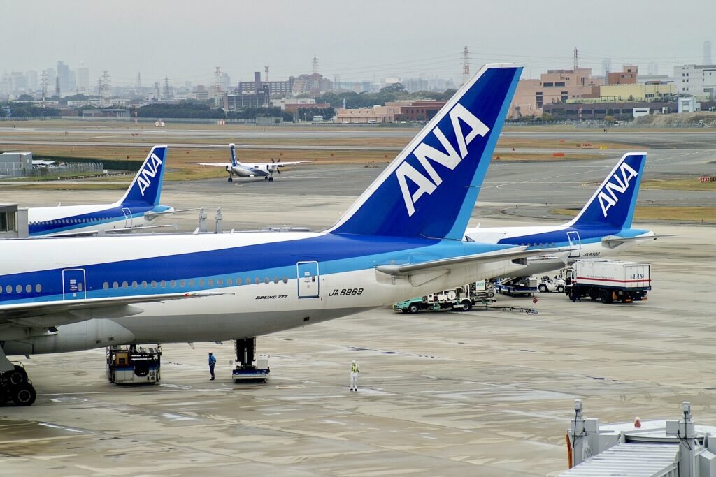 Aéreas cancelam voos no Japão com a chegada do Tufão Lan