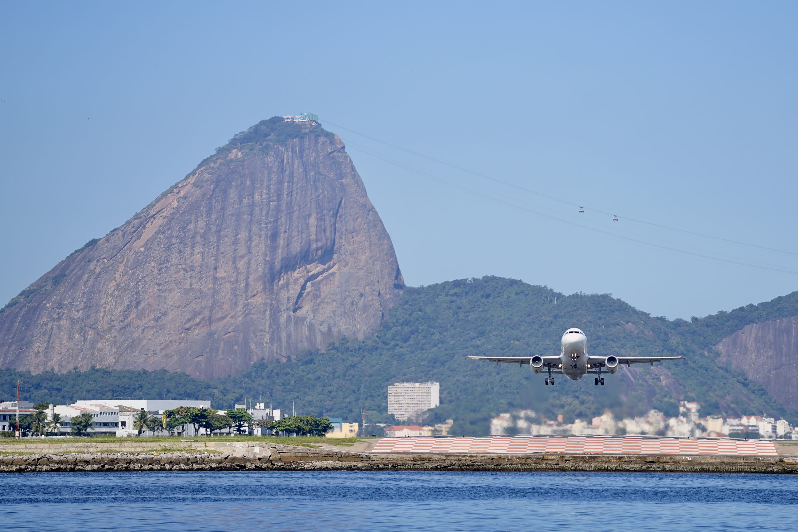 Saiba quais são os destinos atuais disponíveis a partir do Aeroporto Santos-Dumont