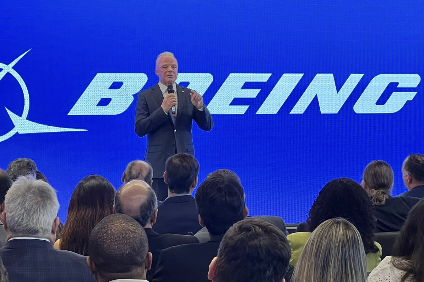 Boeing inaugura Centro de Engenharia e Tecnologia no Brasil