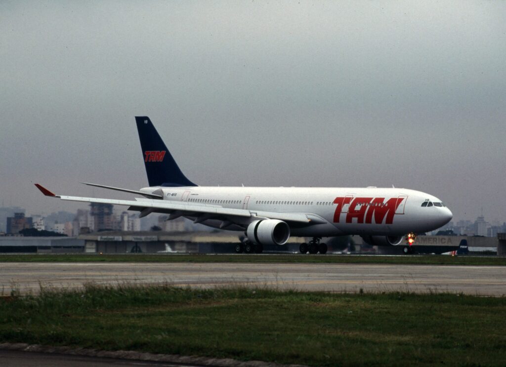 TAM A330 CGH PTMVB 004 scaled 1