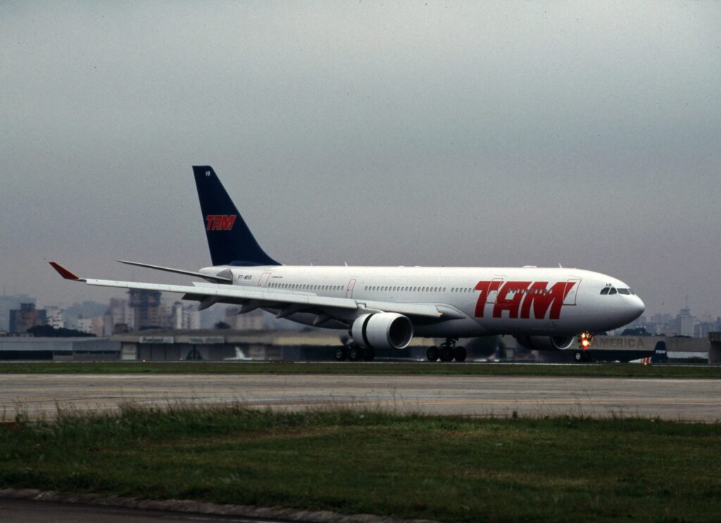 Relembre a chegada dos primeiros A330 da TAM Linhas Aéreas 3 TAM A330 CGH PTMVB 004 scaled 1