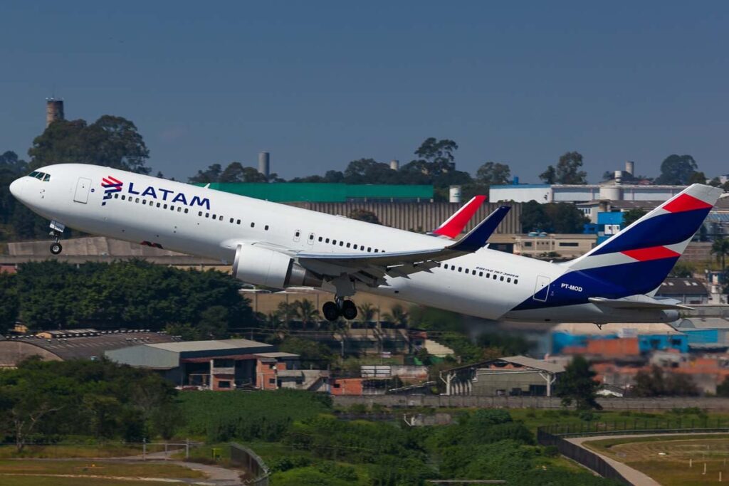 Fim: LATAM Brasil realiza último voo com o Boeing 767