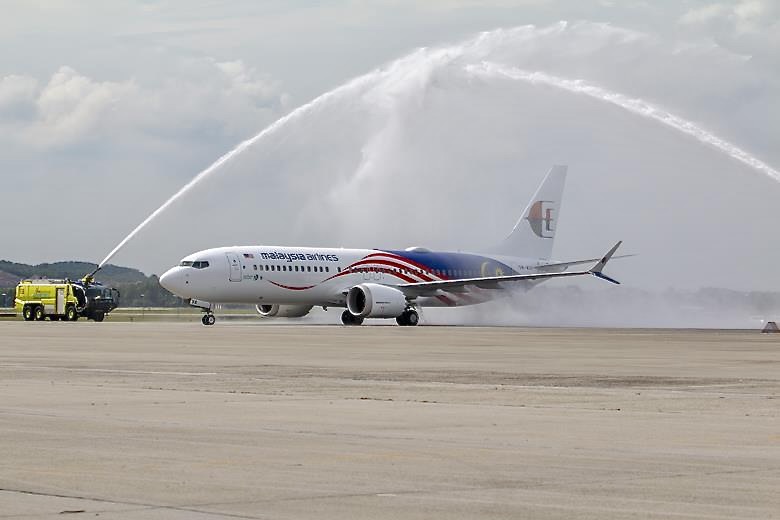 Malaysia Airlines recebe seu primeiro 737 MAX