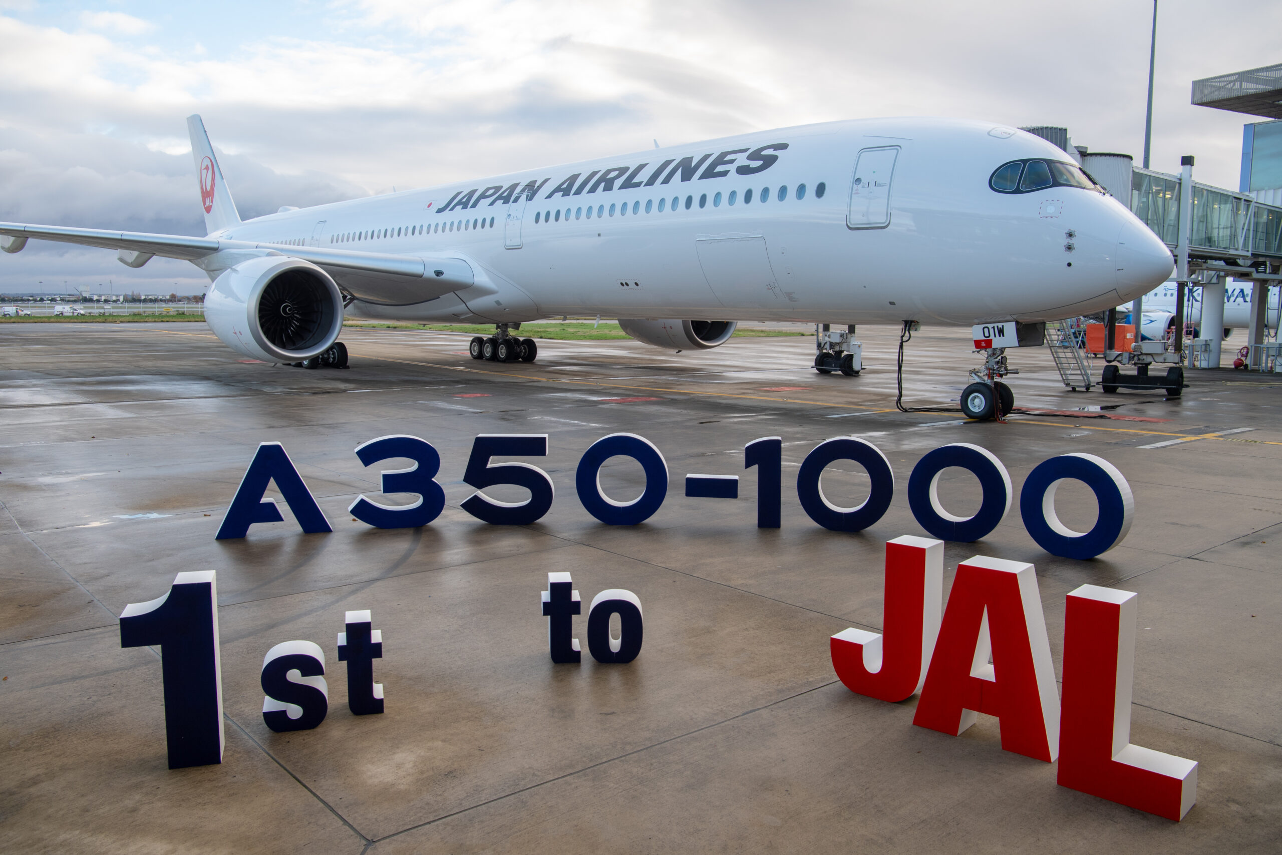 JAL estreia o A350-1000 em voos regulares