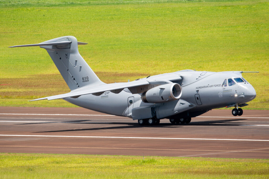 C-390 Millennium da Hungria realiza primeiro voo