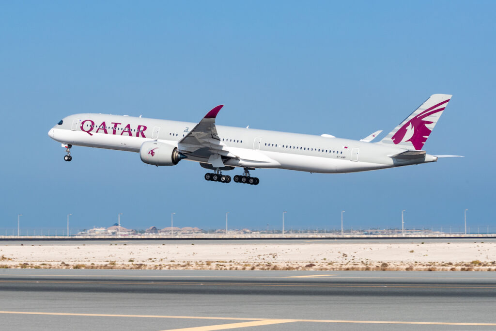 Qatar Airways amplia frequências em dois destinos asiáticos