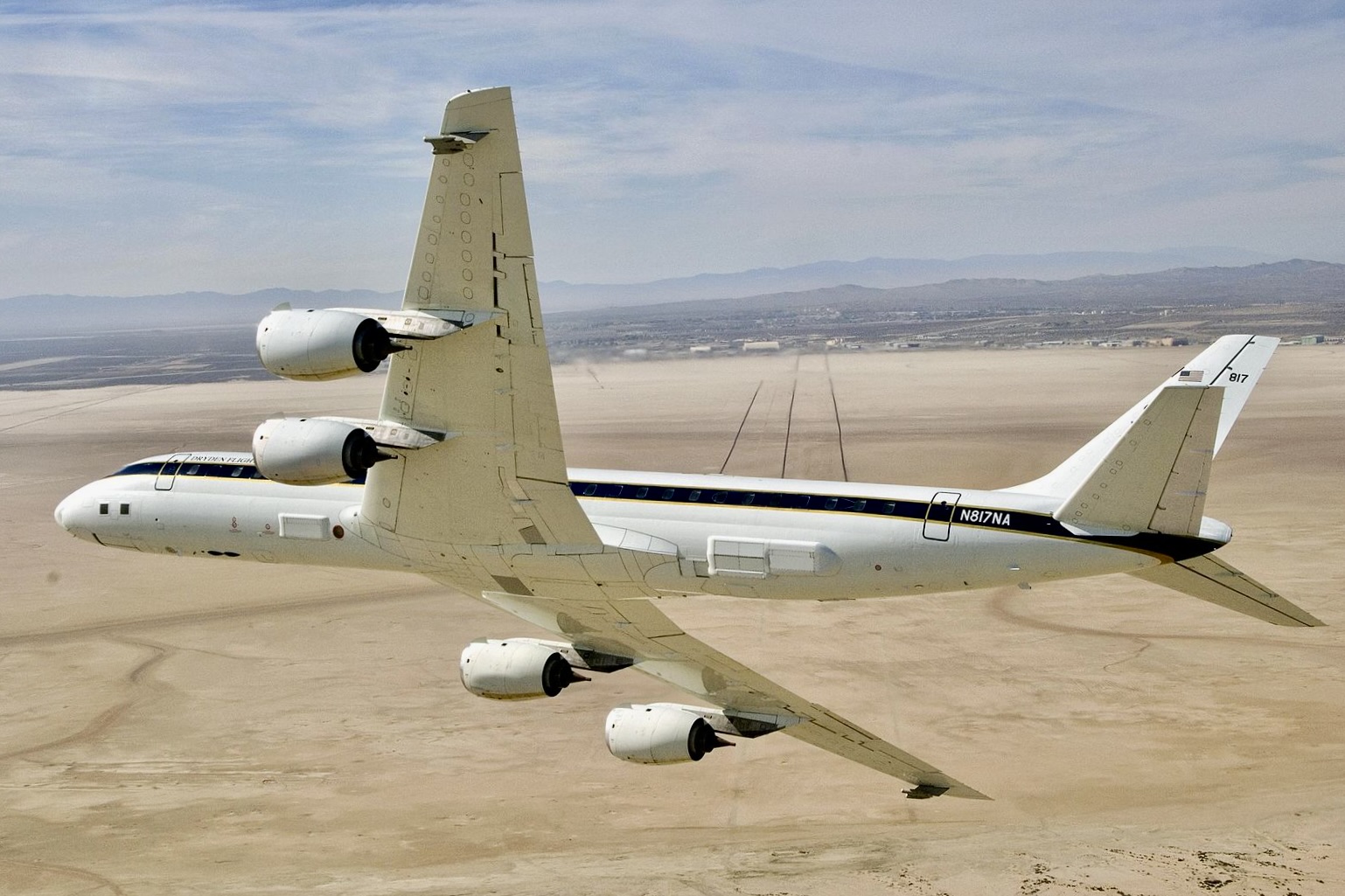 NASA aposenta seu único Douglas DC-8