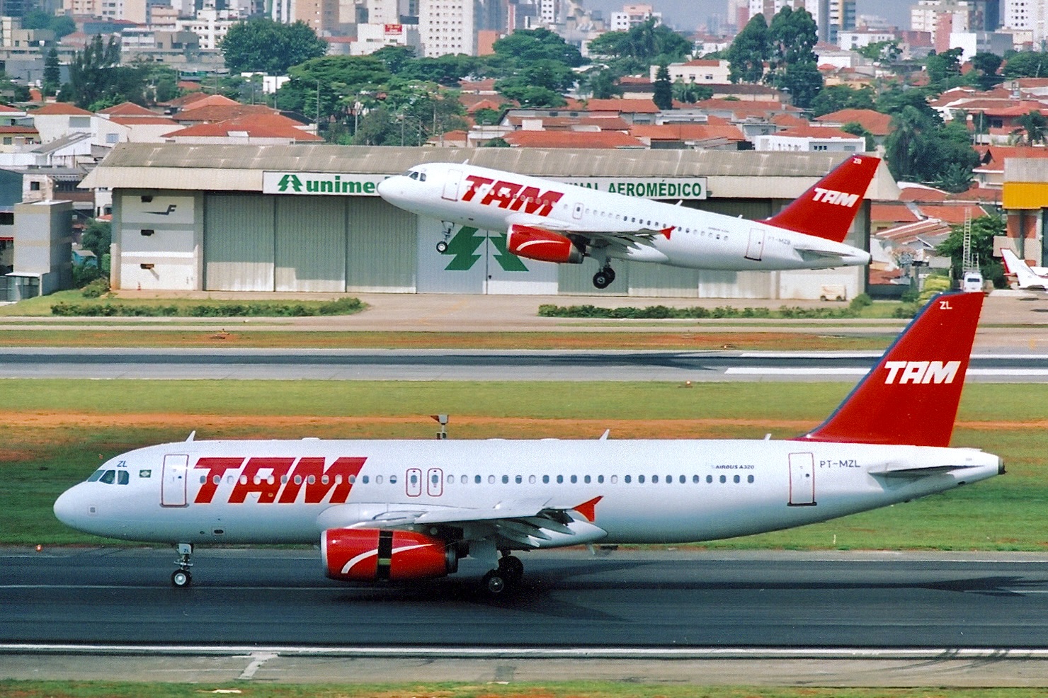 Notícia Retrô: TAM recebe mais três Airbus A320