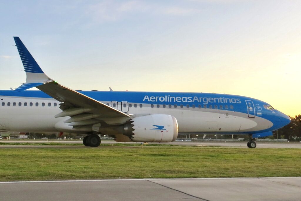 Aerolíneas incorpora 737 MAX que seria da Ukraine International Airlines 1 Demandas: 1- Link do Mercado Pago no plano de assinantes Electra não está funcionando 2- Quando o assinante se inscreve, a Daniela (gestora dos assinantes) não está recebendo os dados no e-mail - assinantes@flapinternational.com.br 3- Favor adicionar o ícone com link do Tik Tok 4- Mudança de “Flap Internacional” para “Flap International” na barra inferior do lado direito