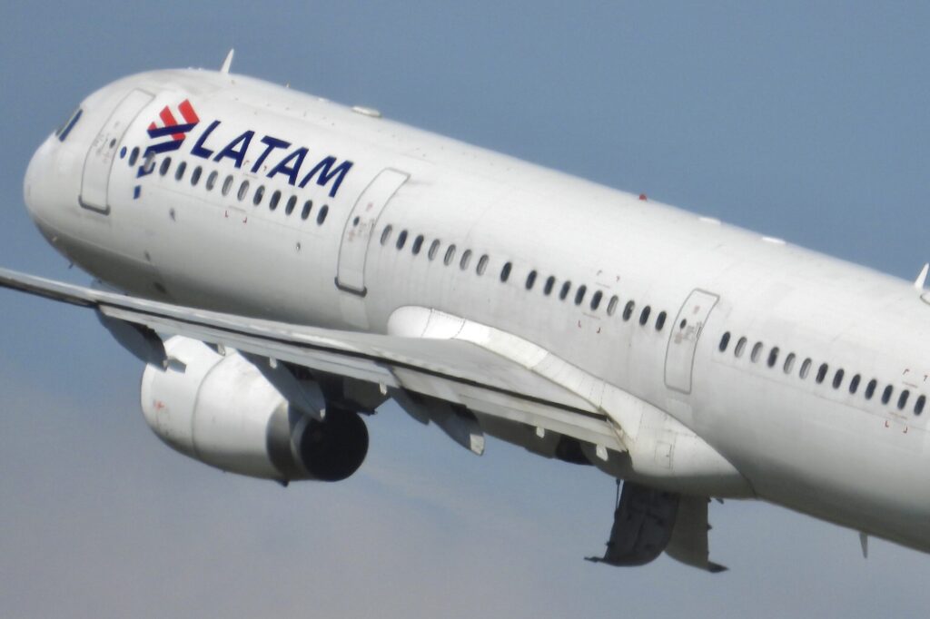 LATAM realiza primeira operação com o A321 em Maringá 7 LATAM realiza primeira operação com o A321 em Maringá