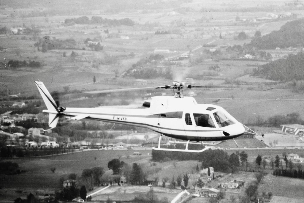 Best-seller: 50 anos do primeiro voo do helicóptero Esquilo 2 F WVKH 2