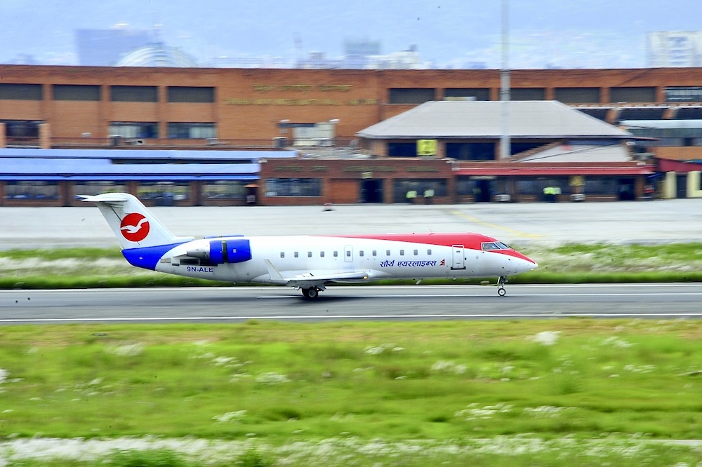 CRJ-200 da Saurya Airlines sofre acidente no Nepal