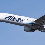 Alaska devolve o 737 MAX 9 que teve o painel de encaixe arrancado durante o voo