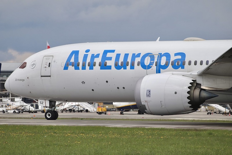 Voo da Air Europa alterna para Natal após forte turbulência