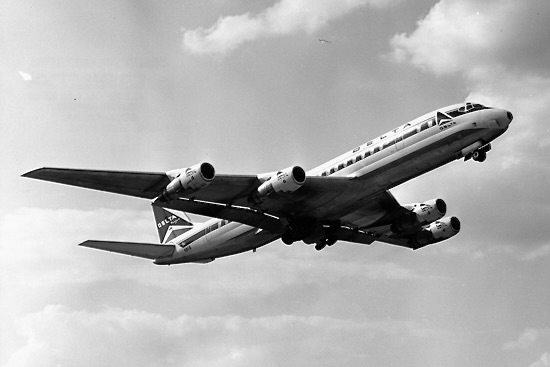 65 anos da entrada em serviço do Douglas DC-8