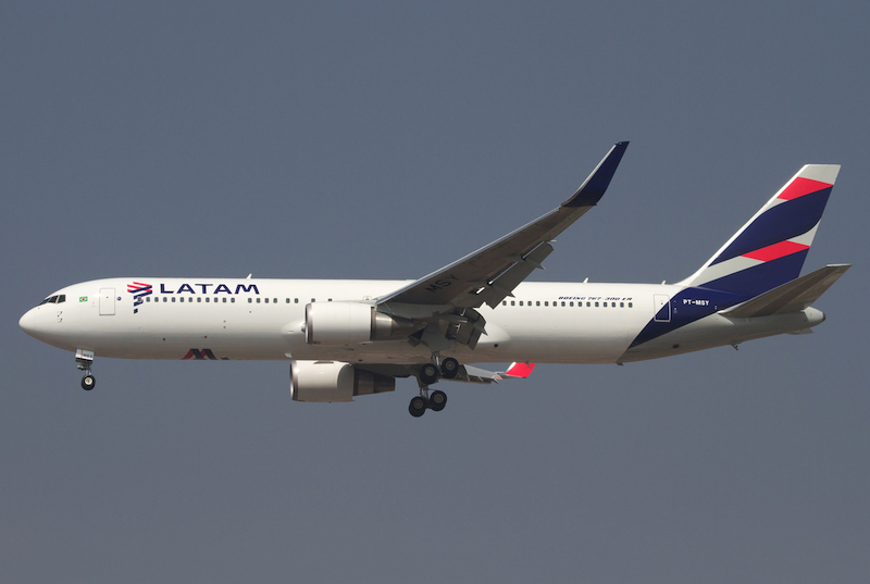 LATAM escala o 767 em rota na América do Sul