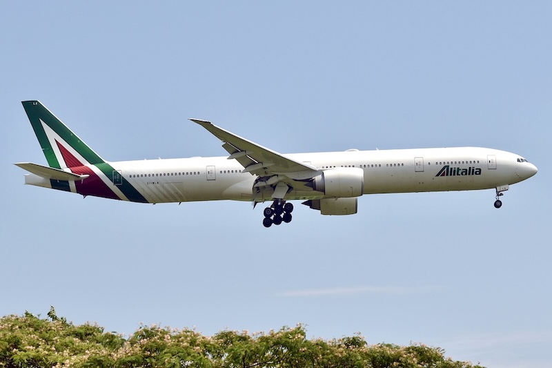 EI-WLA: o único 777-300ER que voou na Alitalia 14 EI-WLA: o único 777-300ER que voou na Alitalia