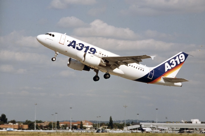 30 anos do primeiro voo do Airbus A319 1 EMB 1450045