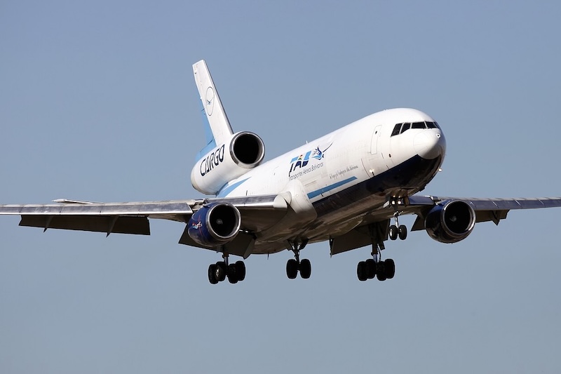 FAA suspende também voos com o DC-10 3 FAA suspende também voos com o DC-10