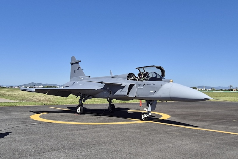 Chega ao Brasil mais um Gripen para a FAB 5 Chega ao Brasil mais um Gripen para a FAB