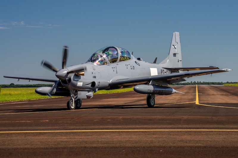 Embraer entrega os dois primeiros A-29 Super Tucanos para o Uruguai 9 Embraer entrega os dois primeiros A-29 Super Tucanos para o Uruguai