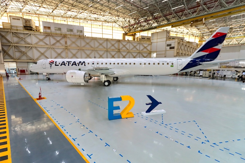LATAM apresenta o seu primeiro E195-E2 já pintado na fábrica da Embraer 3 LATAM apresenta o seu primeiro E195-E2 já pintado na fábrica da Embraer